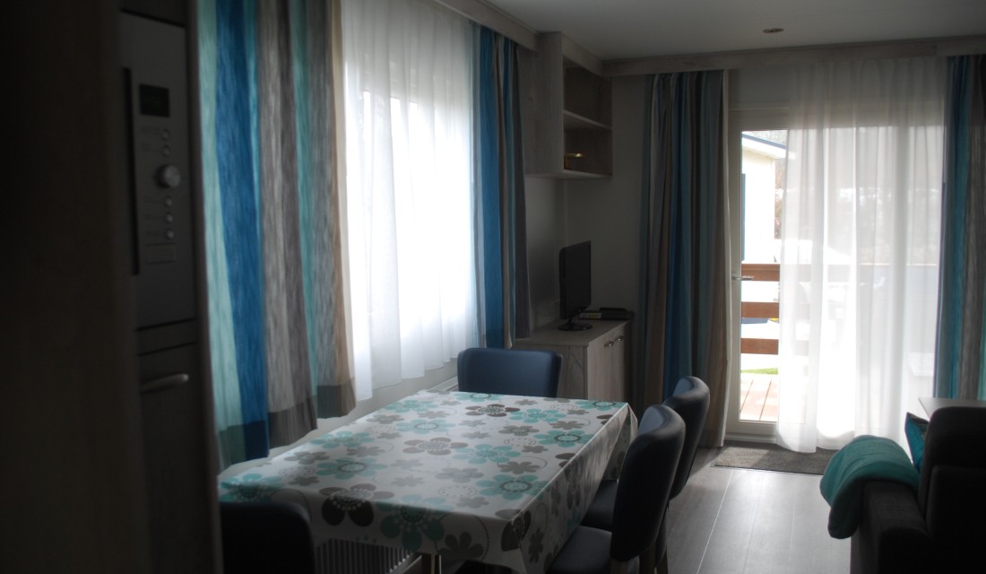 Chalet-3 Camping Janse Keuken.jpg