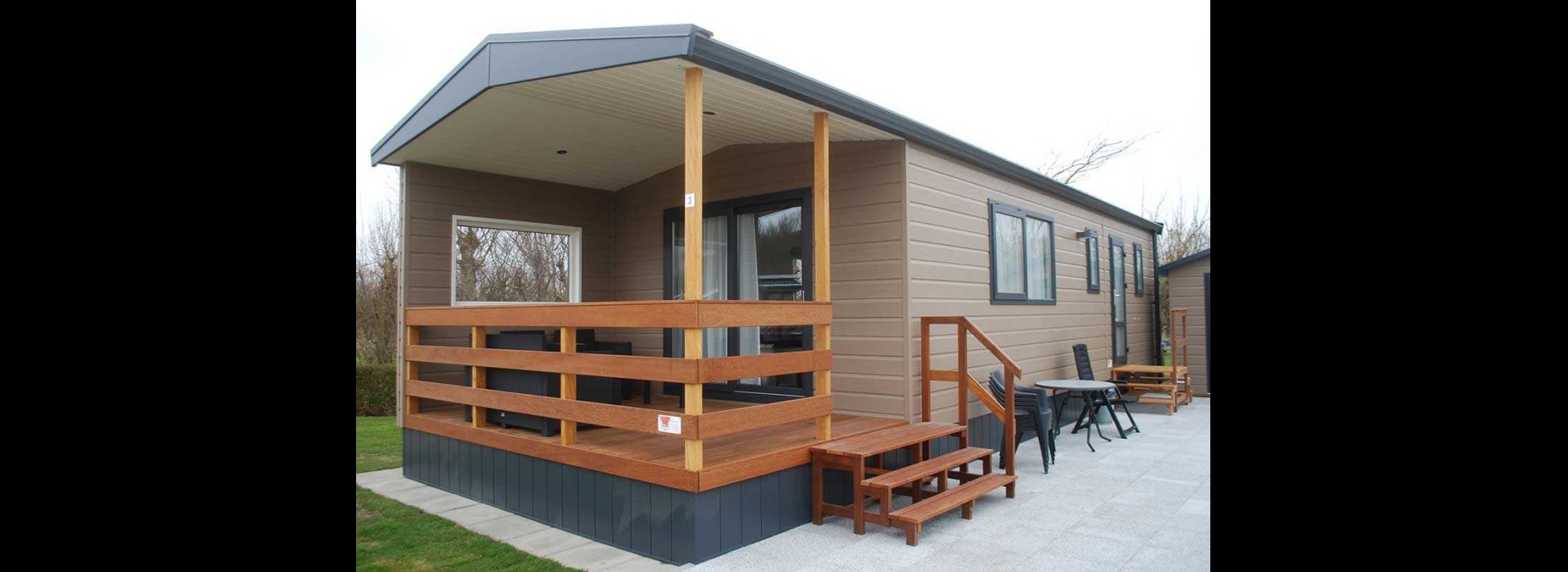 chalet3 Camping janse buiten.jpg