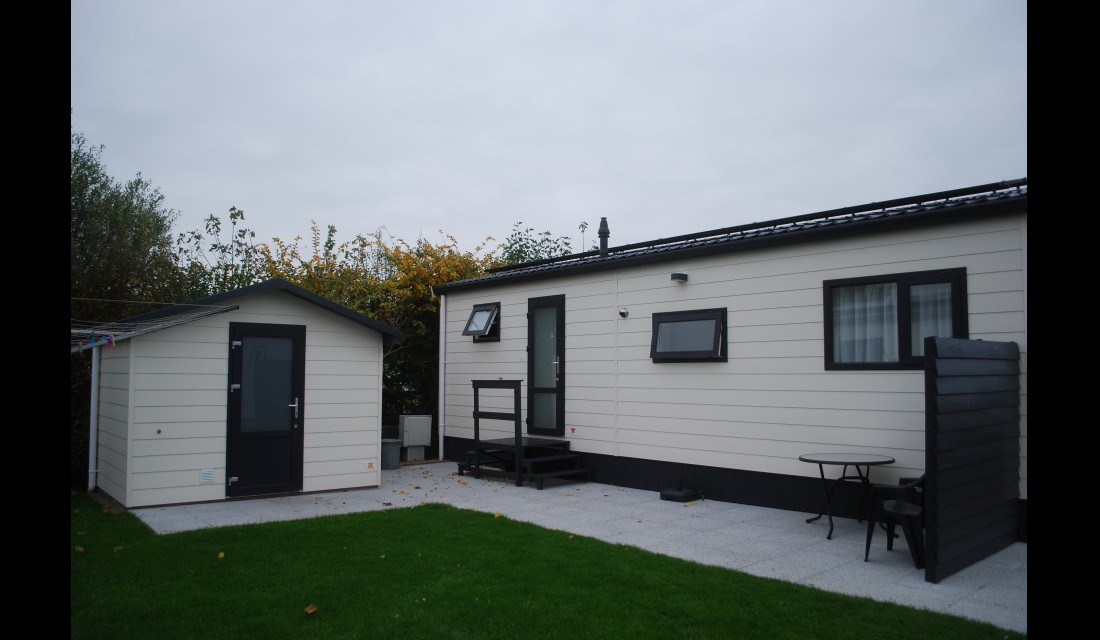 Chalet 2 buiten.jpg